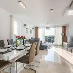 Toma - Private Estate Milna (Brac)