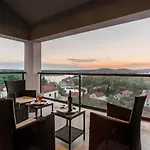 Toma - Private Estate Milna (Brac)