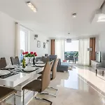 Toma - Private Estate *