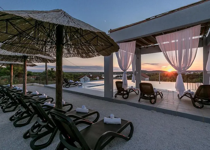 Toma - Private Estate *