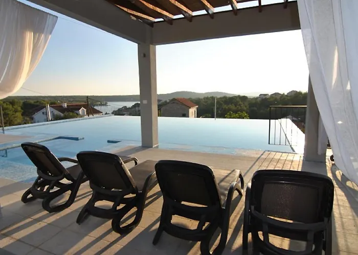 Vila Toma - Private Estate *